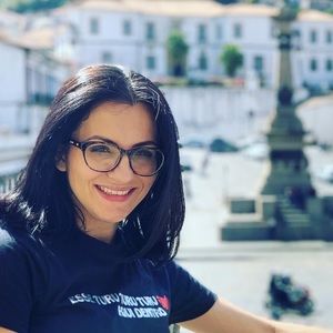 Meet your Posher, Vivian